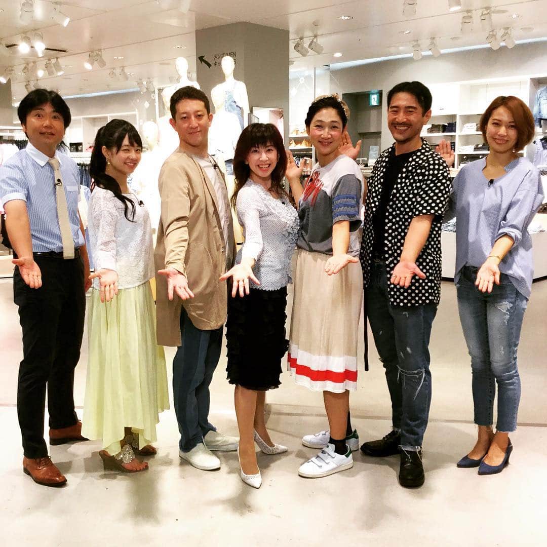 日本テレビ「ヒルナンデス！」さんのインスタグラム写真 - (日本テレビ「ヒルナンデス！」Instagram)「7月6日(木)ＯＡ『タンスの肥やし復活コーデショッピング』からのオフショット。 今回タンスの肥やしを持って来てくれたのは大場久美子さん。 70年代・80年代に流行した懐かしいアイテムも登場。 トレンドコーデに復活できるのか！？ （C）日本テレビ #ヒルナンデス #タンスの肥やし復活コーデ #高橋茂雄 #大場久美子 #虻川美穂子 #伊藤萌々香 #倉岡晋也 #小山田早織」7月5日 14時55分 - hirunandesu_ntv_official