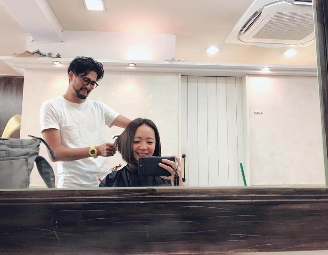 EMIさんのインスタグラム写真 - (EMIInstagram)「☆ カラーメンテ💆🏻✨ #ピコット #話す内容はもっぱら育児話 #2児の父 #白倉さんありがとう」7月5日 17時56分 - emi_idea