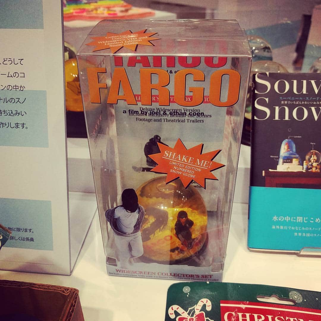 越中睦士さんのインスタグラム写真 - (越中睦士Instagram)「ファーゴのスノードーム熱い☃  #FARGO」7月5日 19時40分 - makotokoshinaka