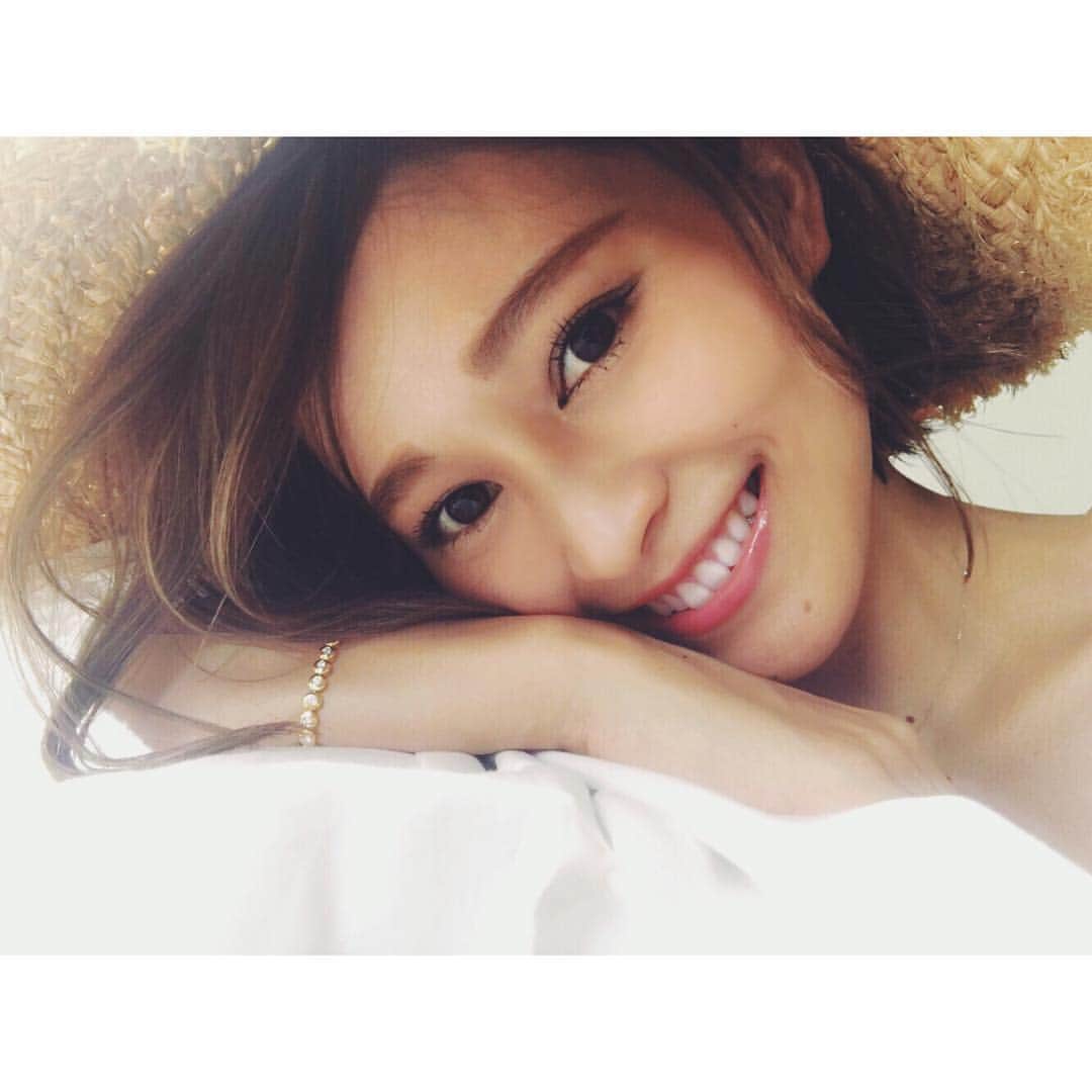 のインスタグラム：「楽しかったbabymoon💫 . 赤ちゃんも楽しんでくれたかな？  素敵な旅行をプレゼントしてくれたみんなに感謝🎁 thank you so much, @krisgap @natkanok @ojrn @queenierositalaw @glolo_  @schmig @mokm @faribear ...................❤️ #happy #fun #smile #love #instagood」