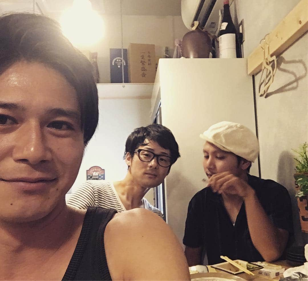 多田智佑さんのインスタグラム写真 - (多田智佑Instagram)「え？？ #トット多田 #デルマパンゲ迫田 #宇宙人の肥後 #肥後の首 #首の成り立ち #筋肉の付き方が人間じゃない #人間になりたい #仲良くなりたい #トモダチ」7月6日 23時16分 - tottotada