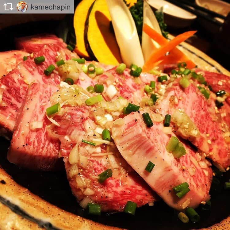 坂の途中さんのインスタグラム写真 - (坂の途中Instagram)「食べ飲み放題焼肉『坂の途中』 六本木交差点前、駅徒歩１分♪ https://tabelog.com/tokyo/A1307/A130701/13050453/ ------------------------------------------------ ◆1番人気の「イケイケコース」 全35品目からの食べ放題！+全30品からの飲み放題！上質肉を4,480円にて大放出します！ 半個室なのでデートや接待などのお食事にもぜひ★ 【ご宴会・女子会に最適な食べ放題、飲み放題】 ご予約受付中です(*^^*)！ ------------------------------------------------ #東京 #六本木 #焼肉 #焼き肉 #焼肉屋 #宴会 #歓送迎会 #女子会 #食べ放題 #飲み放題 #溜池山王 #麻布十番 #黒毛和牛#ホルモン #坂の途中 #個室 #デート #おいしい #六本木ヒルズ #やきにく #ランチ #美味しい #深夜営業 #合コン #港区 #お酒 #居酒屋 #yakiniku #roppongi #tokyo」7月7日 17時44分 - sakanotochu_official