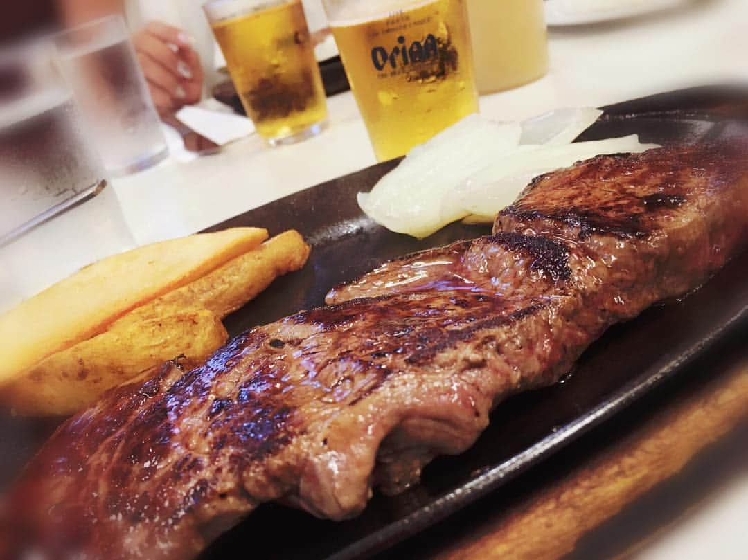 梶本成美のグルメインスタ