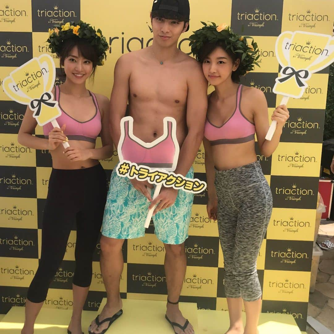 松山亜耶さんのインスタグラム写真 - (松山亜耶Instagram)「#cosmopolitansummerparty♡♡ #トライアクション byトリンプ のスポーツランジェリーのイベントでした👙 岡部友さんの、バストアップトレーニングを伝授していただきました♡♡ #cosmopolitan #トライアクション #トリンプ #トレーニング #triumph #triaction #プール #summer#松山亜耶」7月8日 21時40分 - aya_matsuyama_official