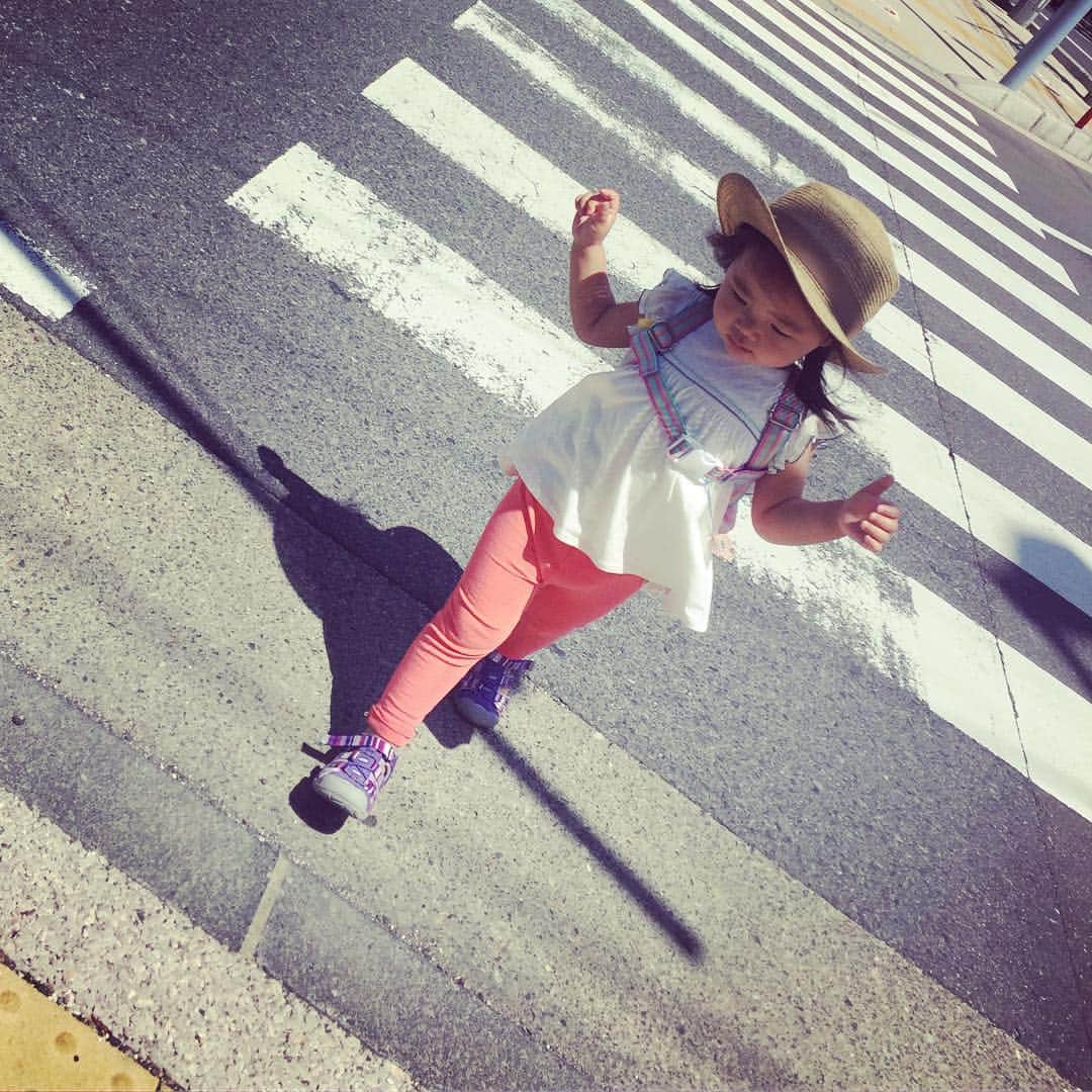 さがゆりこのインスタグラム：「kidsfashion! #chloekids #onsale」