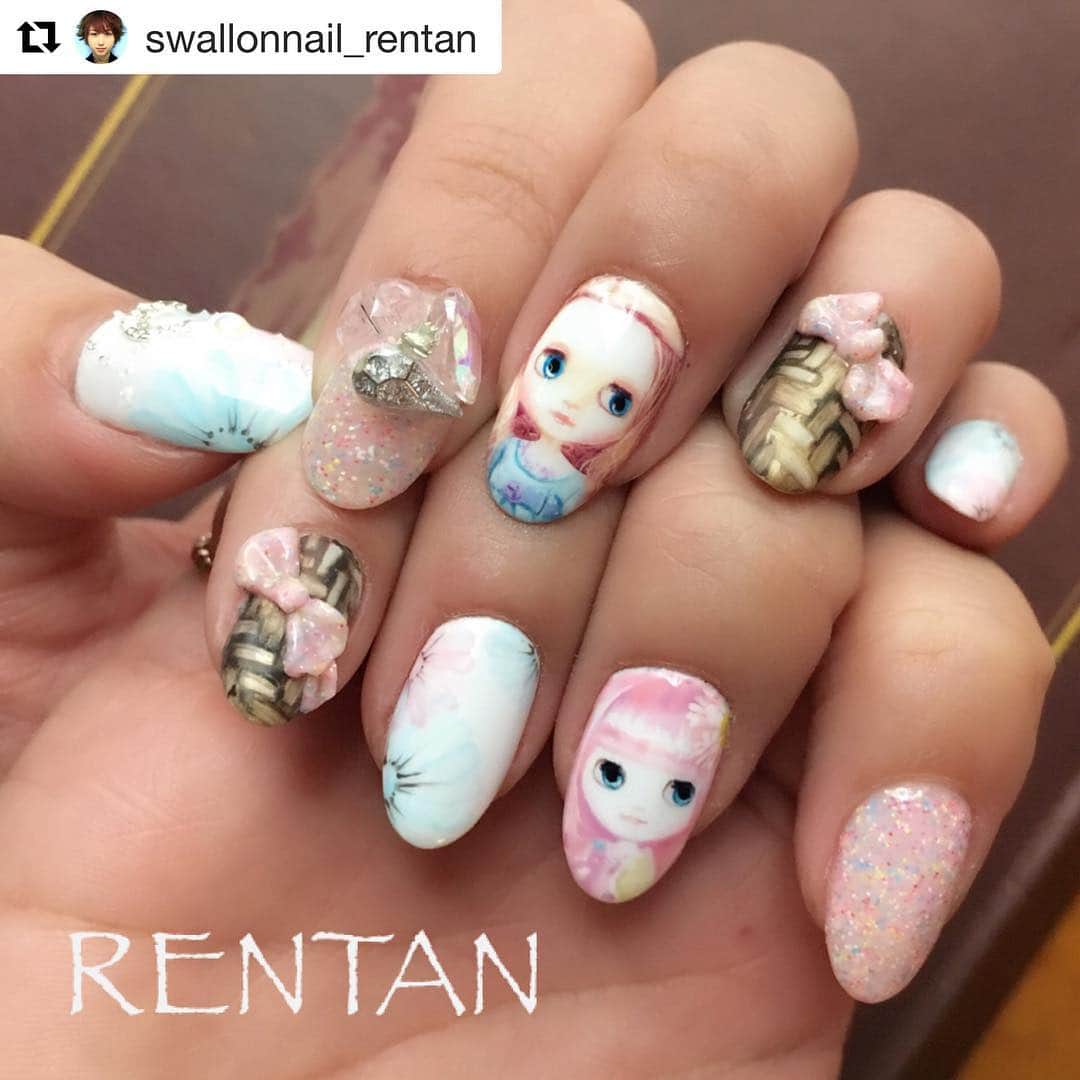 PREGELさんのインスタグラム写真 - (PREGELInstagram)「. RENTAN先生の昨日のデモアート✨✨ 本日はどんな仕上がりになるかお楽しみ🙋 . . #Repost @swallonnail_rentan (@get_repost) ・・・ 今日はありがとうございました！！また明日もがんばりますっ！！ブログにレポ書きました(☝︎ ՞ਊ ՞)☝︎お休みなさい〜  #アジアネイルフェスティバル#rentan #RENTAN #ネイル戸田 #れんたん #swallonnail #スワロンネイル #pregelofficel #preanfa #padico #nails #nailart #naildesign #nailsalon #gelnail #geldesign #ネイル #ネイルアート #ジェルネイル #ジェルデザイン #네일 #네일스타그람 #네일아트 #젤네일 #손스타그람 #美甲 #美甲店 #光疗甲」7月10日 16時47分 - pregelofficial