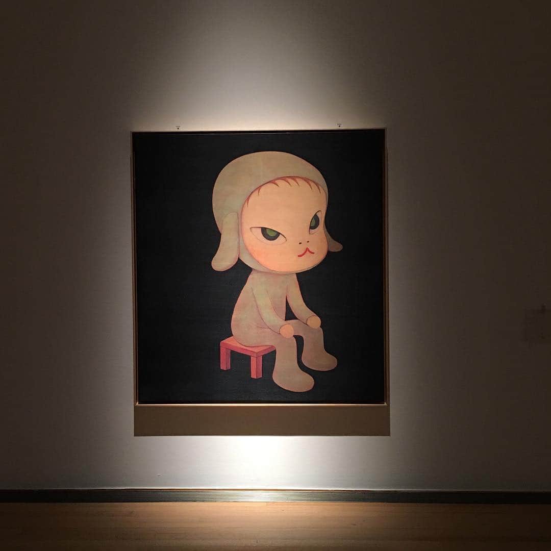 奈良美智のインスタグラム：「" Sleepless Night sitting (1997)" from Rubell Family Collection in Miami is already on the wall. this painting is shown for the first time in Japan, even in Asia.  at Toyota Municipal Museum of Art  Yoshitomo Nara "better or worse" : works 1987-2017.  15.Jul-24.Sep. 2017.」