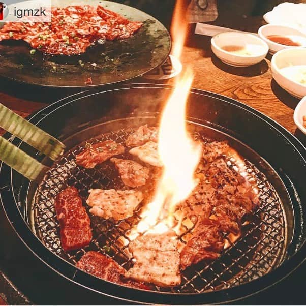 坂の途中さんのインスタグラム写真 - (坂の途中Instagram)「sakanotochu_official食べ飲み放題焼肉『坂の途中』 ～六本木交差点前、駅徒歩１分～ https://r.gnavi.co.jp/g912008/ ------------------------------------------------ 和牛にこだわったお店です！ 特定のブランドにこだわらず、お客様に『美味しい』と言って頂ける真に価値ある和 牛肉を厳選してお届けしております(*^^*) ご宴会にピッタリの食べ飲み放題は4300円！ おなかいっぱいになるまで、存分にお楽しみください☆ お肉以外にもサラダ、スープ、ビビンバなども♪大満足の120分！ ------------------------------------------------ #東京 #六本木 #焼肉 #焼き肉 #焼肉屋 #宴会 #歓送迎会 #女子会 #食べ放題 #飲み放題 #溜池山王 #麻布十番 #黒毛和牛 #ホルモン #坂の途中 #個室 #デート #おいしい #六本木ヒルズ #やきにく #ランチ #美味しい #深夜営業 #合コン #港区 #お酒 #居酒屋 #yakiniku #roppongi #tokyo」7月10日 17時34分 - sakanotochu_official