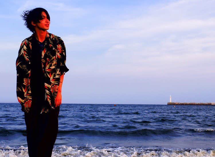 横浜流星さんのインスタグラム写真 - (横浜流星Instagram)「海。  #海 #遅くなりましたが、 #七月生まれの方 #誕生日おめでとう。 #素敵な一年になりますように。」7月10日 18時09分 - ryuseiyokohama_official