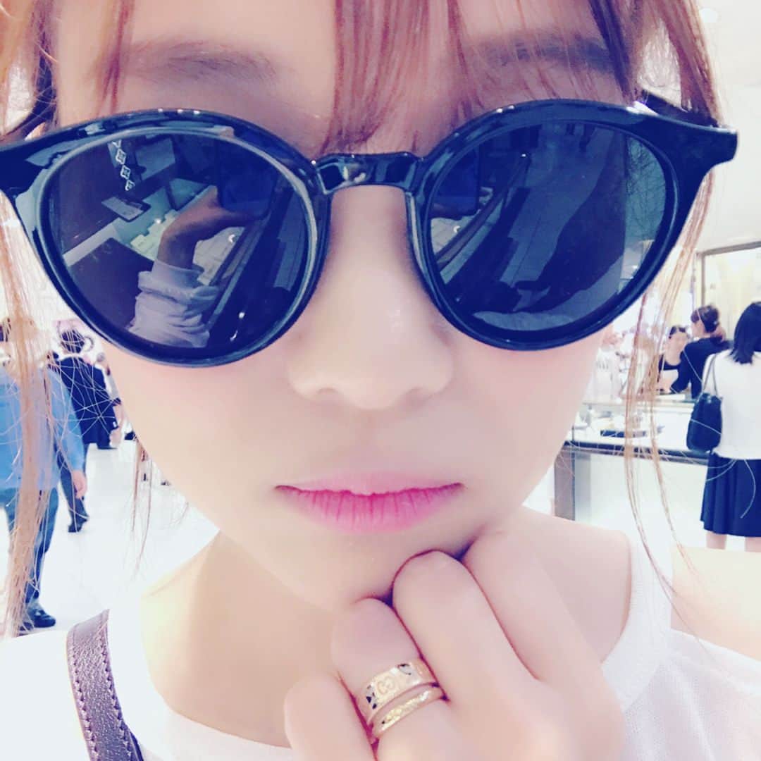 重盛さと美さんのインスタグラム写真 - (重盛さと美Instagram)「一目惚れした指輪♡#GUCCI #安心してください#自分で買いましたよ#笑」7月11日 21時23分 - satomi_shigemori