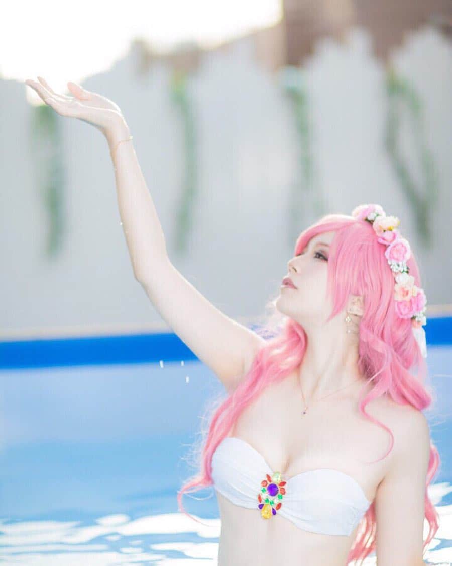 のインスタグラム：「プール行きたすぎる(๑•́ω•̀๑)  #コスプレ #ポートレート #被写体 #写真 #写真好きな人と繋がりたい #cosplay #portlate #photo #instagram #instagood #instafllow」