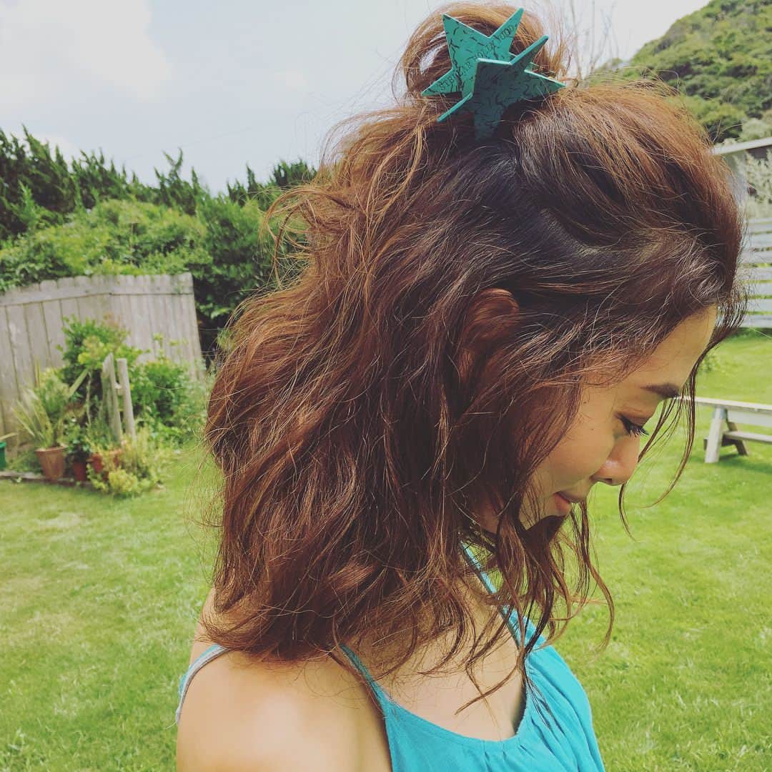 野沢和香さんのインスタグラム写真 野沢和香instagram Stellarhollywood Moriyukio Roi のヘアアクセ スターバンズ Chiiiiiisa10 ちゃんが可愛くアレンジしてくれました いつもありがとう ごめんなさい間違えてupした写真を消してしまいました