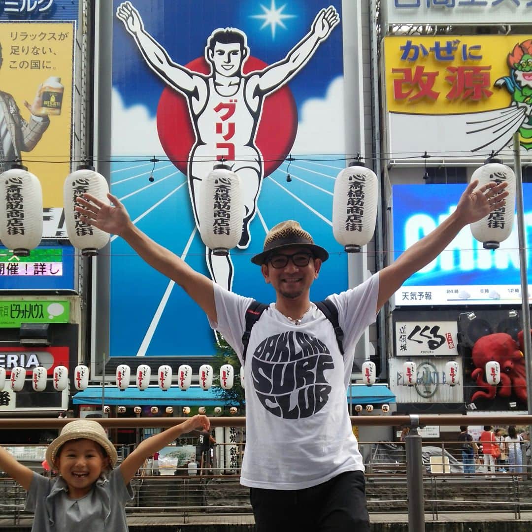 森泉謙治さんのインスタグラム写真 - (森泉謙治Instagram)「夏休みいただきます^ ^ 実は初めての心斎橋^ ^ #大阪旅行#グリコ #グリコサイン」7月26日 7時28分 - theglobes_moriizumi
