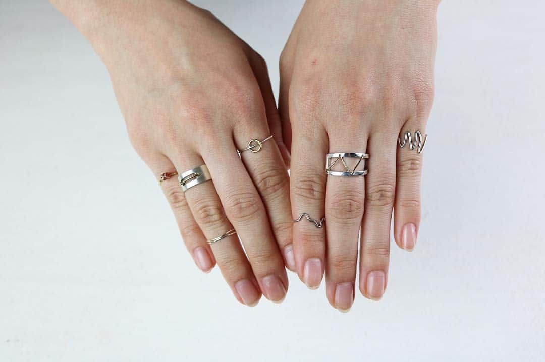 sangaiのインスタグラム：「本日から始まりましたー💍 オーダーもできます！ 宜しくお願い致します🙇🏻 ＜kibiru＞  会期：7/26(水)～7/31(月)  場所：伊勢丹新宿店本館２階＝センターパーク/ザ・ステージ＃２  参加ブランド： un by yoshida tomoyo sangai phenomena collection paso ASAMI FUJIKAWA ACE by morizane 問い合わせ先：伊勢丹新宿店03-3352-1111(大代表)  @restyle_tokyo_isetanmitsukoshi #kibiru #リスタイルTOKYO」