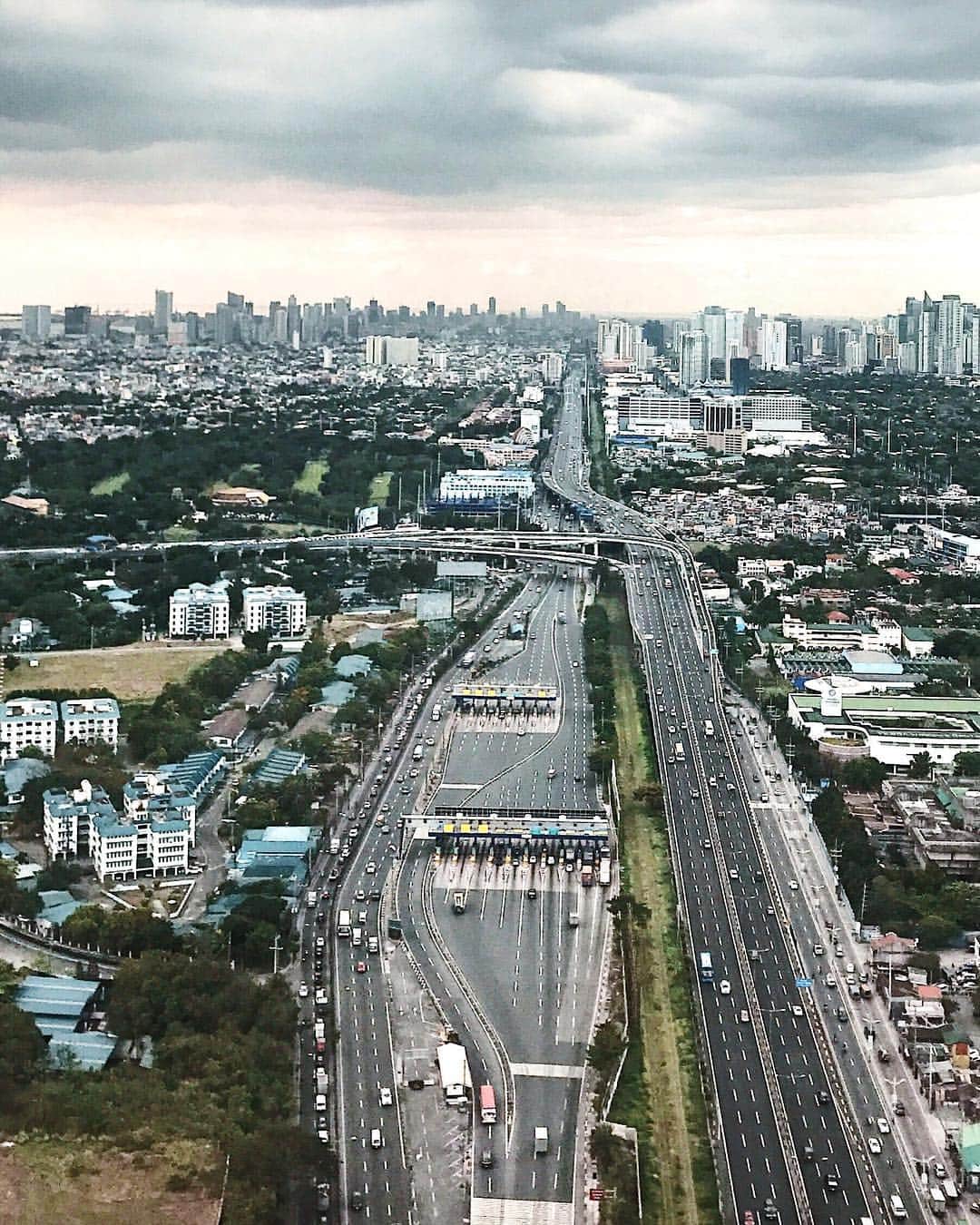 keiichiro fujitaのインスタグラム：「🇵🇭 #latergram  #shotoniphone」