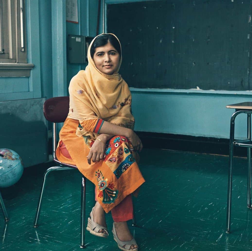 ミシェル・オバマさんのインスタグラム写真 - (ミシェル・オバマInstagram)「Happy Birthday, Malala and congratulations on your graduation! Your courage inspires us all to keep fighting for girls everywhere to get the education they deserve.」7月13日 6時00分 - michelleobama