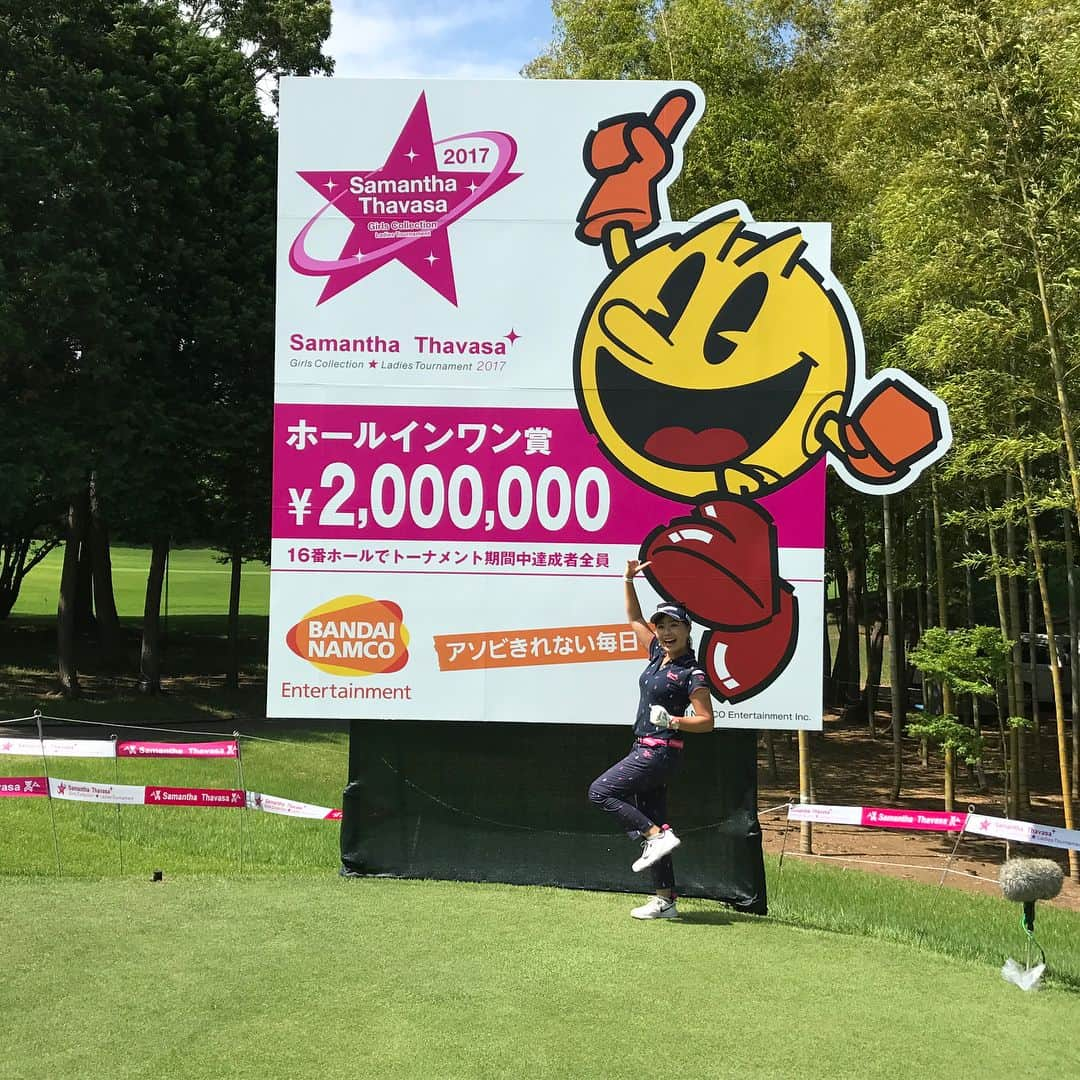 青木瀬令奈さんのインスタグラム写真 - (青木瀬令奈Instagram)「#サマンサタバサレディス  #プロアマ大会⛳️ #山内鈴蘭  #尾形愛  #大好きなみんなに会えました💓  #西川瑞希  #同じ組でラウンドして意気投合💓  #同い年だしこれからもよろしくね😍  #そして  #皆様にお知らせ✨  #今年は契約選手5人全員  #コラボポロシャツをそれぞれデザイン✨  #コラボポロシャツデザインのマカロンや  #なんと選手名前入りのワッペンもあります😍  #更にコラボポロシャツご購入の方に  #その選手のサイン入り生写真をプレゼント💓  #盛り沢山の内容なので  #みなさんぜひご覧になってください😊✨ #ちなみに私のオススメは  #大好きなトリコロールカラーのワッペンです😍  #明日から大会が盛り上がりますように✨  #応援よろしくお願いします😊  #samanthathavasa  #golf  #感謝」7月13日 20時08分 - serenaaoki_official