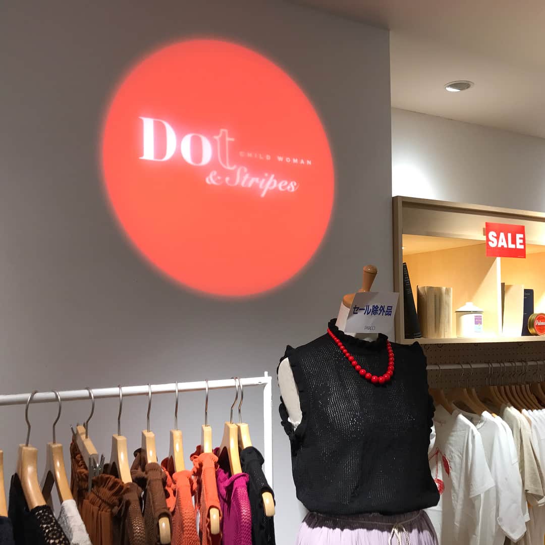 吉祥寺PARCOのインスタグラム：「【Dot & Stripes CHILD WOMAN/3F】 グランバザールも残り少し！！ 上品だけど遊び心もある、そんなドットアンドストライプス チャイルドウーマンさんのアイテムもお得に手に入れられるチャンス！ この機会に是非お越しください！ #吉祥寺パルコ #dotandstripes #childwoman #sale #17ss #tops」