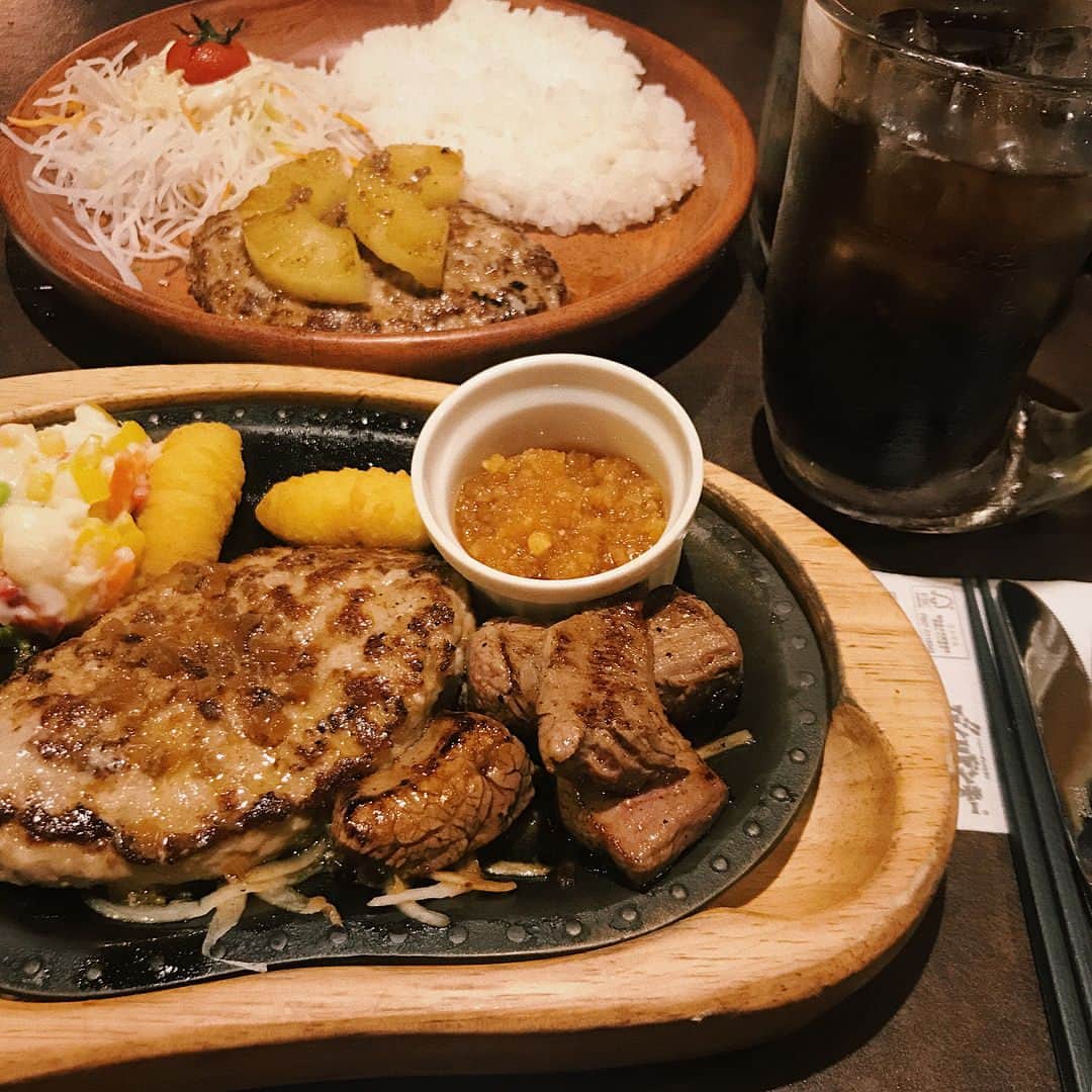 ウィ・ソンヒさんのインスタグラム写真 - (ウィ・ソンヒInstagram)「오사카에서의 첫 끼 😍 #오사카여행 #성희는여행중 #성희in오사카」7月13日 20時34分 - _seong_hee