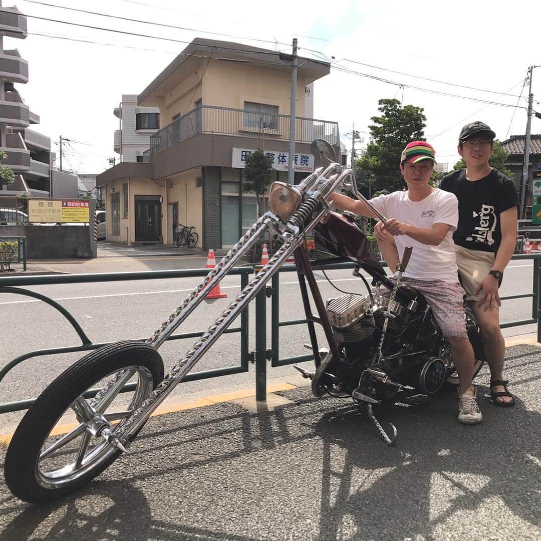 大溝清人さんのインスタグラム写真 - (大溝清人Instagram)「友達のバイクに跨らせてもらいパシャり。 しかし 凄いバイクですね。  #バイク #アロエつばさ #バッドボーイズ清人 #今日も暑い」7月13日 21時55分 - badboys_kiyoto93