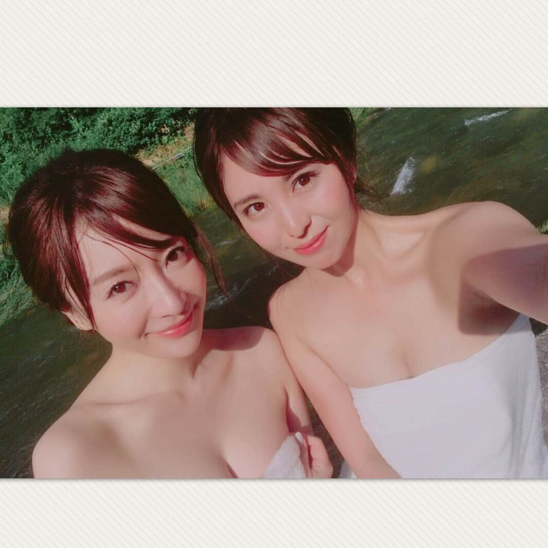 竹内渉さんのインスタグラム写真 - (竹内渉Instagram)「忘れられないようにまた投下🐒🍦* #いろはと渉の超アガル旅 での温泉ショット♨️ 昨日は別番組ですが、私たちも出演している #橋本マナミのヨルサンポ2 観ていただけましたか☺️❓来週のOAもお楽しみに❤️* ここで福島ロケの衣装紹介🙋 赤トップス QUEENS COURT パンツ Partisan グレーニット &gaime スカート QUEENS COURT でした👗* * 다음주 방송도 이쁘게 보싶시옹옹😊❣️* #온천 방송은 8월5일날에 OA예욤🤗* #福島旅行 #温泉ロケ #女子旅 #柳津 #西山温泉 #いろは不足」7月14日 17時51分 - ayumu_takeuchi