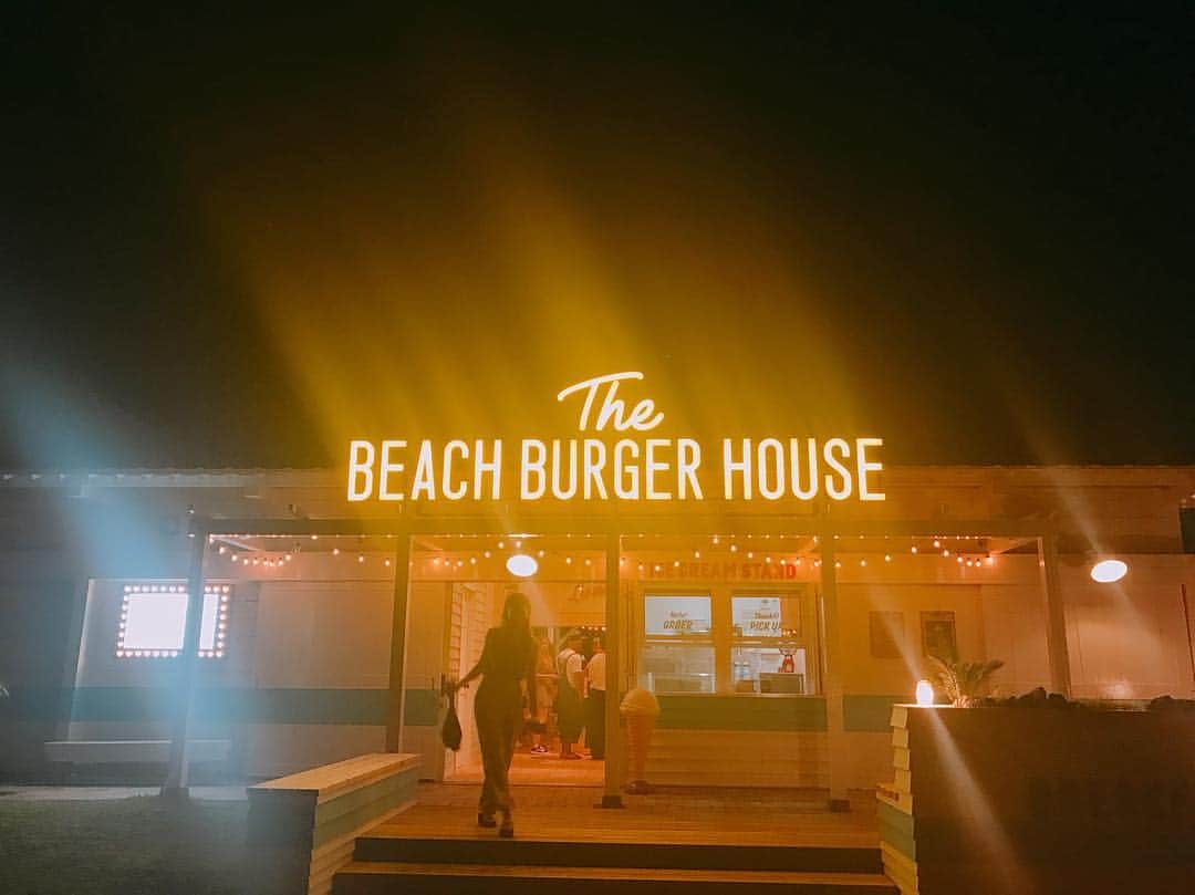 NANAMIさんのインスタグラム写真 - (NANAMIInstagram)「. 夜も素敵🥂🌙💫 #thebeachburgerhouse #thegreatburger #thebeachburgerhouse」7月15日 1時05分 - nanami023