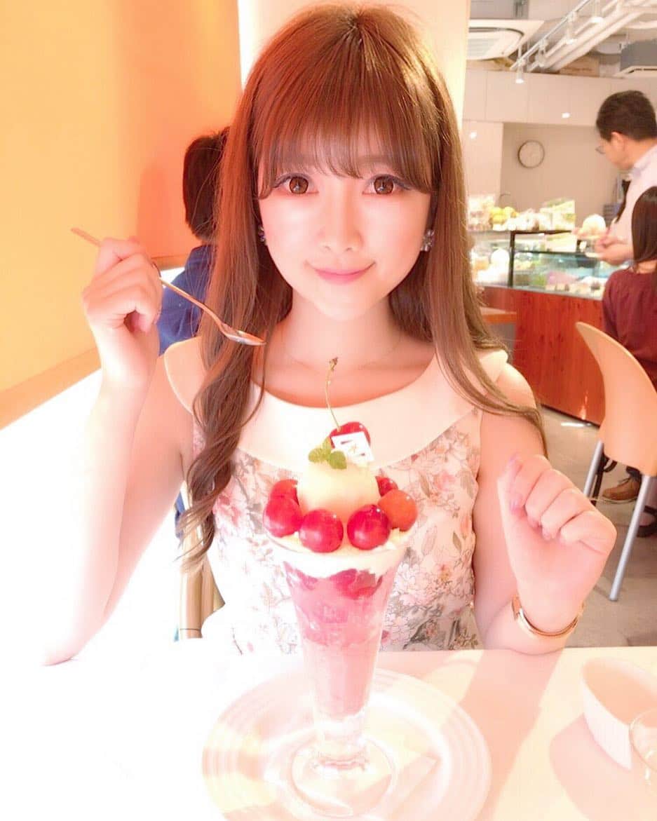 蓼沼綾のグルメインスタ