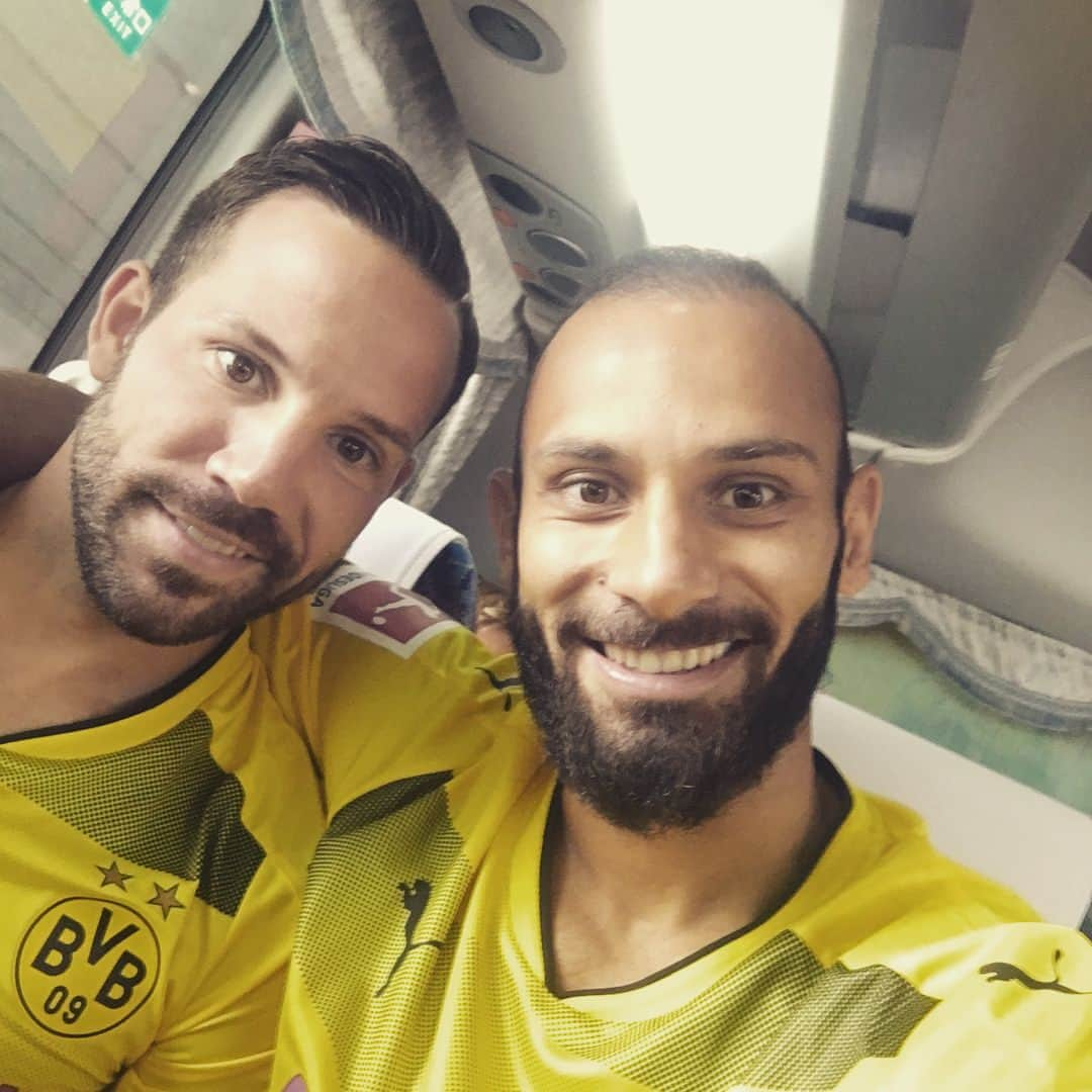 ゴンサロ・カストロさんのインスタグラム写真 - (ゴンサロ・カストロInstagram)「⚽️💪🏼 #bvb #09 #asiatour」7月16日 10時39分 - gonzocastro27