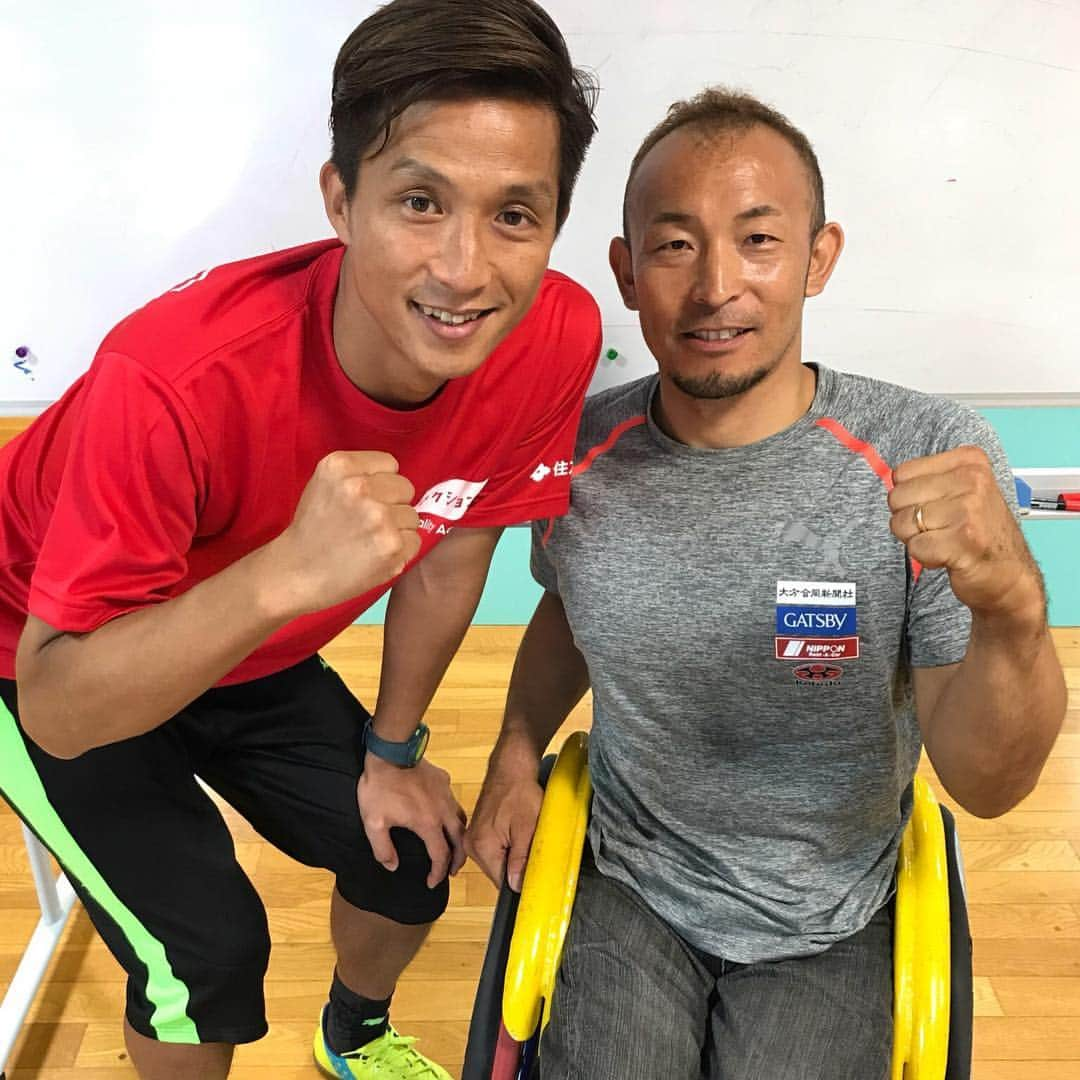 福西崇史さんのインスタグラム写真 - (福西崇史Instagram)「‪車椅子レーサーの廣道 純さん✨ レース後にイベントを見にきてくれました。 ありがとうございます😊‬ ‪ ‪#車椅子レーサー #釧路 #北海道 ‬ ‪#廣道純 #福西崇史 ‬#puma  #元アスリート #アスリート #話こんじゃう#関西人」7月16日 22時51分 - takashi_fukunishi