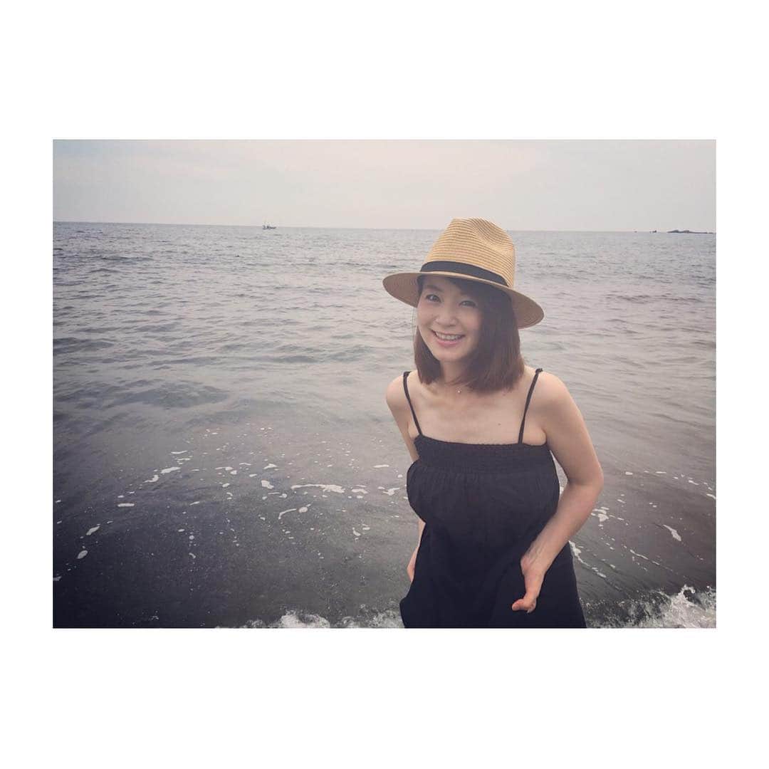 秋元玲奈さんのインスタグラム写真 - (秋元玲奈Instagram)「海の日🐠🐠🏝 #葉山 #海の日 #海 #三連休最終日」7月17日 14時26分 - rena_akimoto
