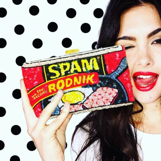 ロドニクのインスタグラム：「💥👛BAGTASTiC💄💥💥💥 @therodnikband #sequinbags #popartlife #therodnikband #rodnikband #rodnik #popbags #sequinpop #spam #lobsters #clutches 💥🇬🇧🇬🇧🇬🇧🇬🇧」