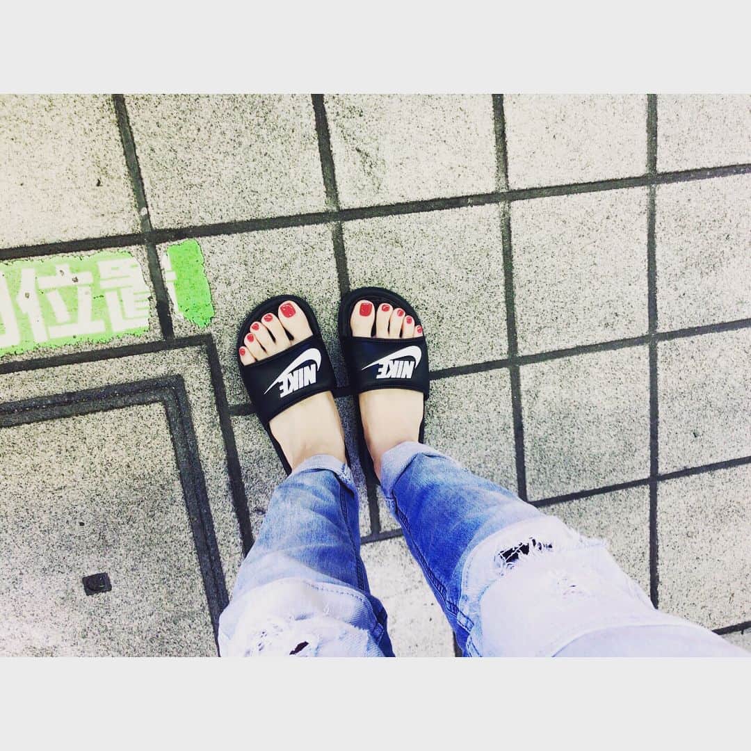 彩姫さんのインスタグラム写真 - (彩姫Instagram)「✔️✔️✔️🤔💭💦 #bandmaid #saiki #nike #同じような写真」7月17日 20時47分 - saiki_bandmaid