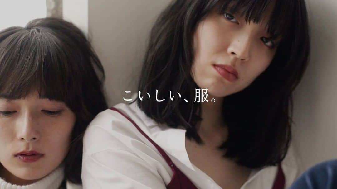 花盛友里のインスタグラム：「撮影した @flandreonlinestore さんの動画が出来上がったよー！わーい！ 編集は友達のサブローくんにお願いしやした。ありがとう！ . Shooting for @flandreonlinestore . . photo： @yurihanamori model： @omiyuno / @mickylee77 music： @legobigmorl タナカヒロキ . #flandreonlinestore」