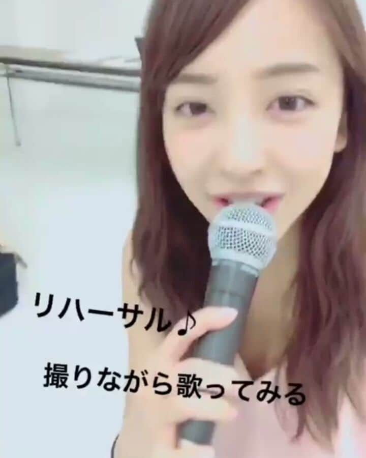 板野友美 ファンアカウントのインスタグラム：「IG story 2017/07/17  Tomochin singing “I AM”  #tomomi #itano #tomomiitano #itanotomomi #tomo #tomochin #友美板野 #板野友美 #ともちん #とも #tomochinfansina #teamtomo #cute #beautiful #heart #smile #style #fashion #fashionable #ootd #repost #news #part1 #igstory #instagramstory #song #singing #iam #2ndalbum #2ndアルバム」