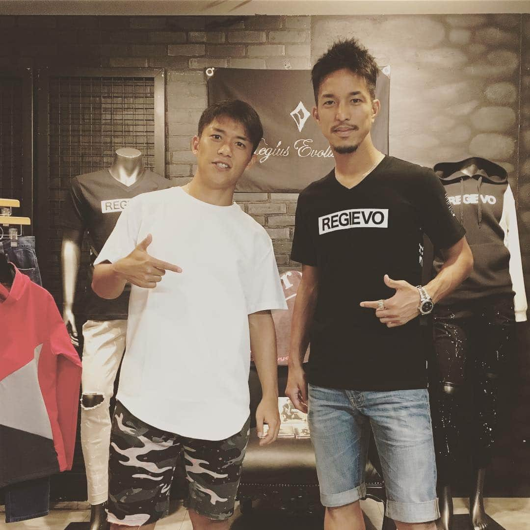 田口泰士さんのインスタグラム写真 - (田口泰士Instagram)「いつもお世話になってるREGIEVO様。 今日は竜士とお邪魔してきました！ パロマ瑞穂からすぐ近く！！ 皆さんも是非(^^) #REGIEVO #レジエボ #パロマ瑞穂すぐそこ #後藤さん #いつもありがとうございます #しゃ」7月18日 21時08分 - 7_taishi_taguchi_7