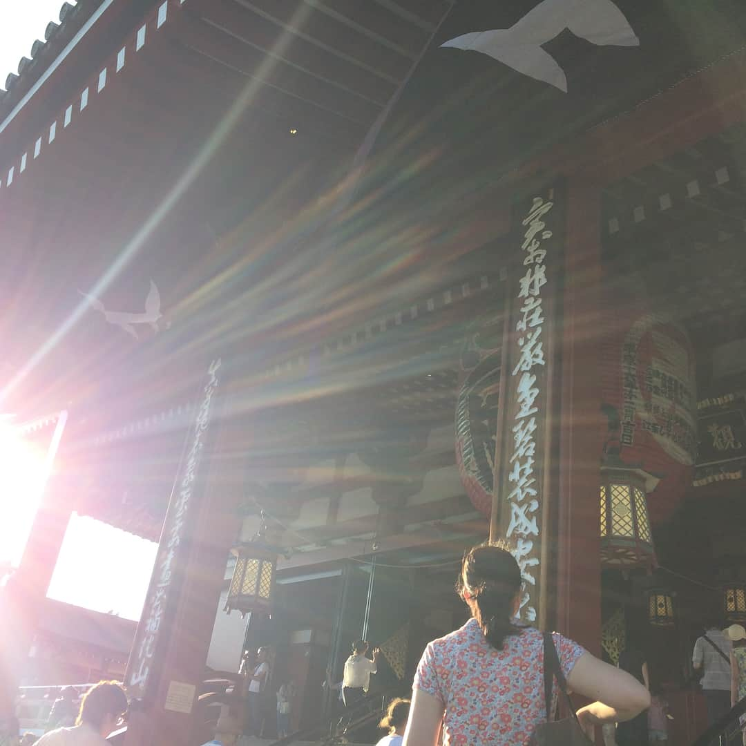 浅野優貴さんのインスタグラム写真 - (浅野優貴Instagram)「さっき雨凄かったですねー(>_<) ゲリラ豪雨を身をもって体感しました(￣∇￣)🌊笑 そろそろ関東も梅雨明けしないかなぁ🏝🌈笑 写真は浅草ほおずき市😁」7月18日 16時37分 - yuuki_asano_