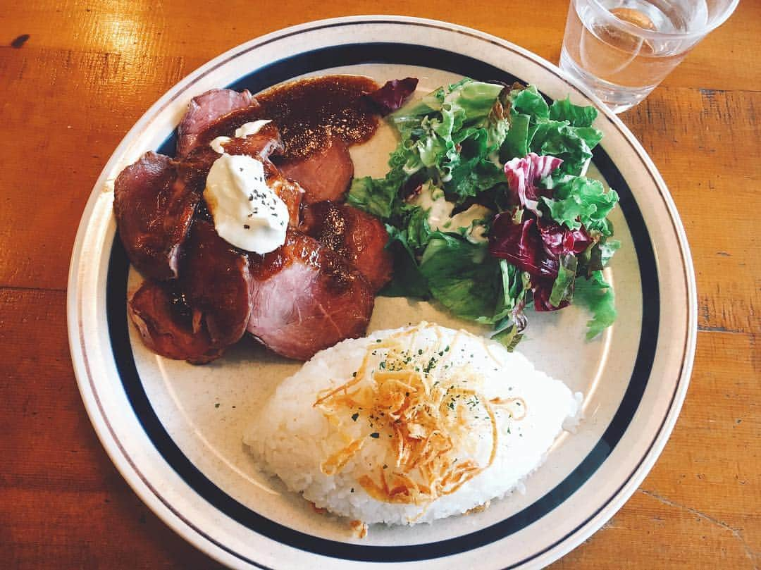 エリーのインスタグラム：「today's lunch🍴🌿 #healthy #lunch」