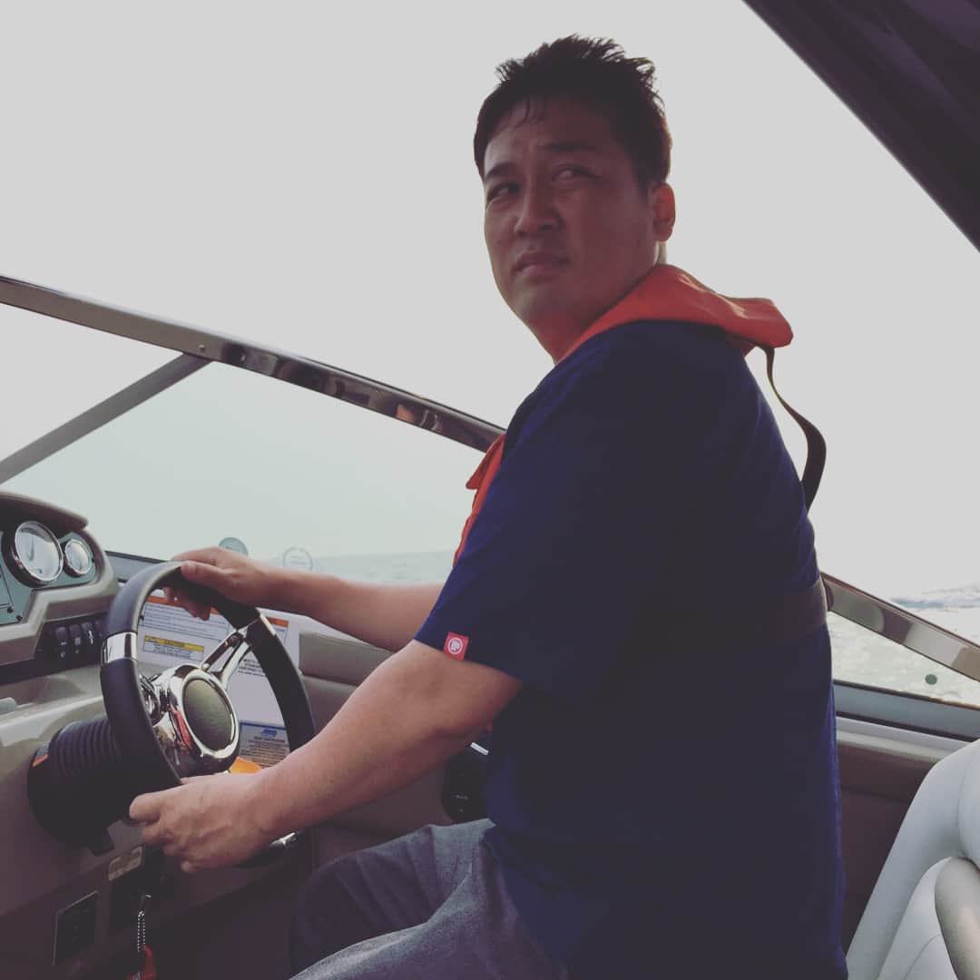 田崎佑一さんのインスタグラム写真 - (田崎佑一Instagram)「この度2級小型船舶操縦士免許を取得しました。兵庫県たつの市にあります、YAMAHA藤田さんでお世話になりました。スタッフの皆さんありがとうございました！詳しくは7/21放送の読売テレビten.「金曜とれたて晩ご飯」をご覧下さい。 http://www.seasea.jp #藤崎マーケット田崎 #船舶免許 #YAMAHA藤田 #関係者の皆さん船のお仕事お待ちしております #クルージング #船長さんと繋がりたい #読売テレビten.」7月19日 15時31分 - tasakipan