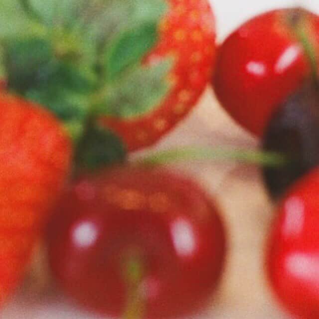 杉咲花のインスタグラム：「🍓🍒」