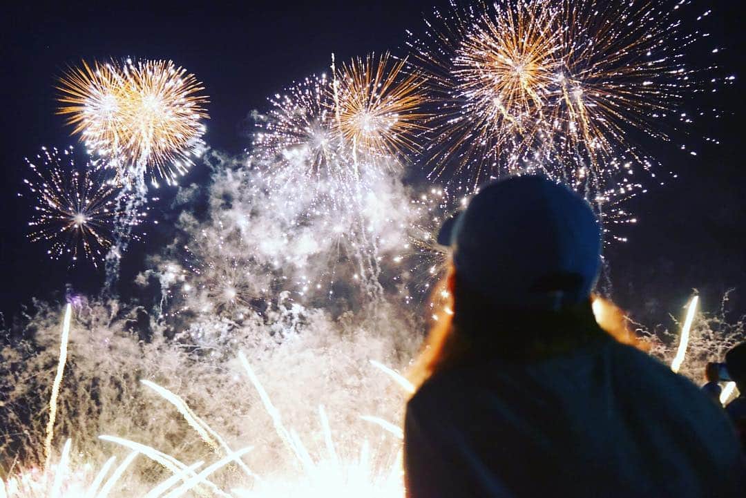 セーラのインスタグラム：「beautiful....♡ . . . #beautiful #fireworks #Japan #花火 #花火大会 #素敵」