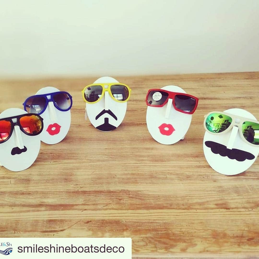アルエロデザインのインスタグラム：「new store ready in Palma #staytuned #sunglasses #portadriano #palmademallorca #aleroeyewear #summer #summer2017 #smileshineboatsdeco #store #happy #fashion #eltoro #travel #tagsforlike #savethedate」