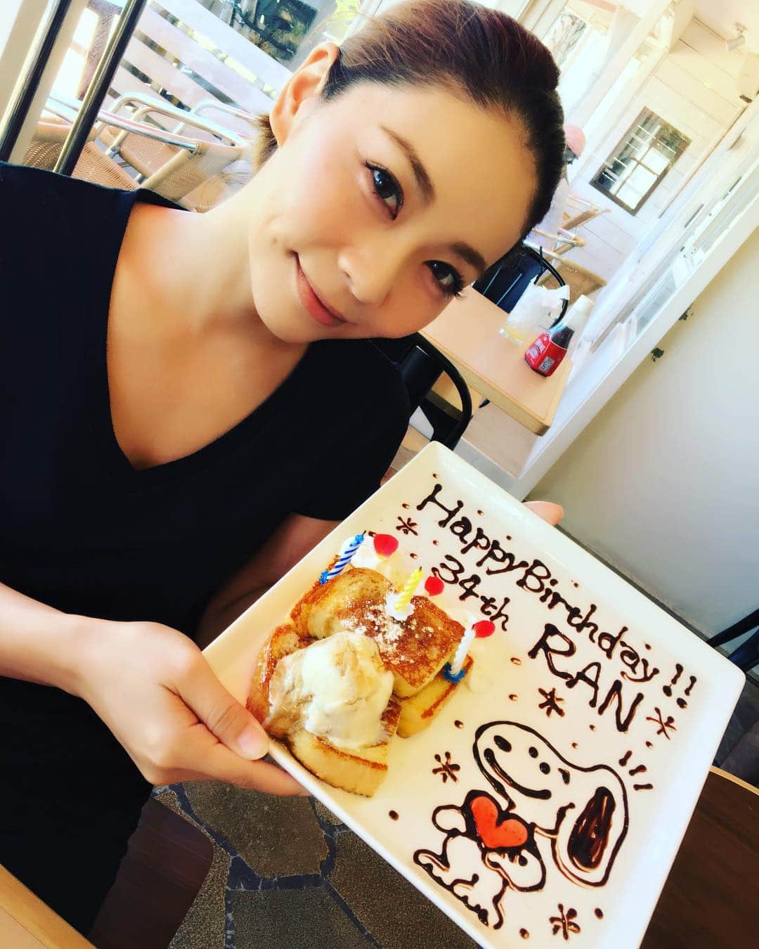 呉屋ありさのグルメインスタ