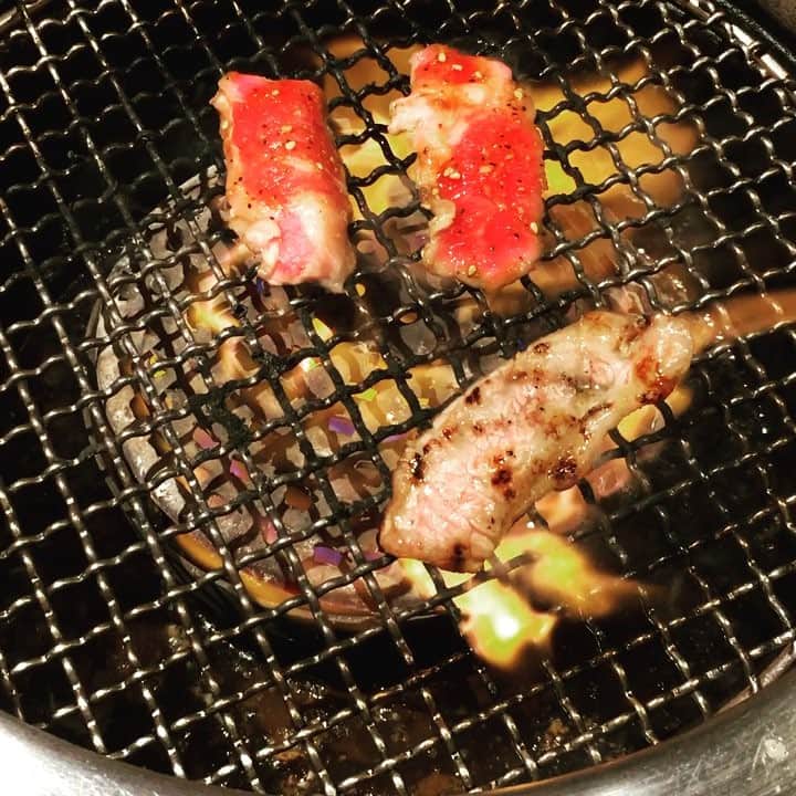 鎌田梢のインスタグラム：「暑いけどこれ見て元気出そうお腹空いた(セルフ飯テロ)#焼肉ランチ」
