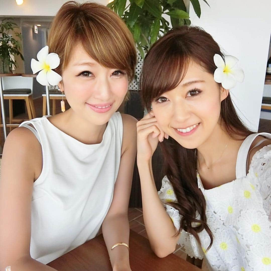 梅野舞さんのインスタグラム写真 - (梅野舞Instagram)「楽しかった沖縄旅行🌺 昨日帰ってきましたー🏖 思い出いっぱいだ♥️ るりるりと楽しかった〜〜🌻🌻 #沖縄旅行 #3泊4日の旅 #綺麗な海  #綺麗な景色  #綺麗な空 #綺麗な花々 #夏満喫 #summer  #沖縄大好き #沖縄料理も堪能 #friend  #love  #japanesegirl  #instagood  #instapic」7月20日 16時38分 - mai.umeno