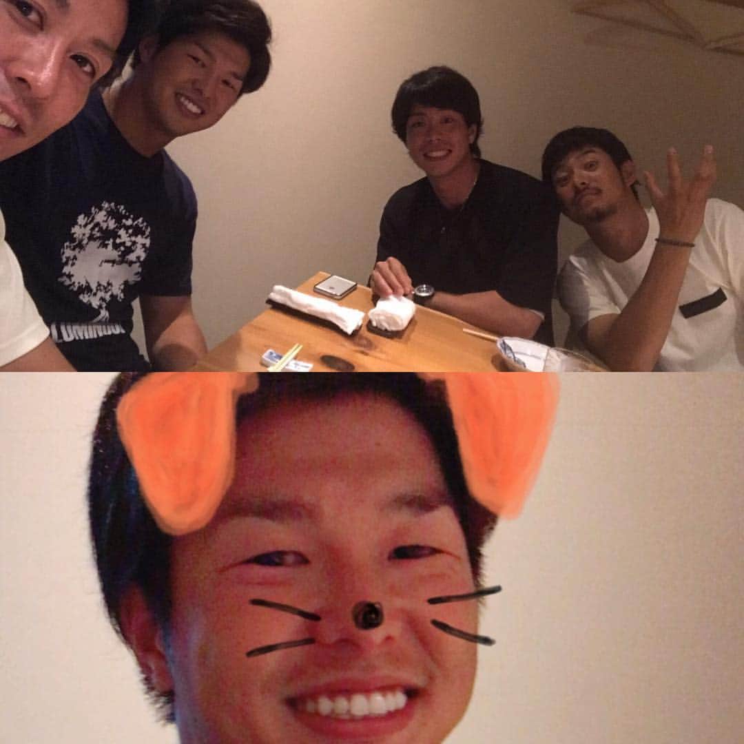 益田直也のインスタグラム：「なう。笑」