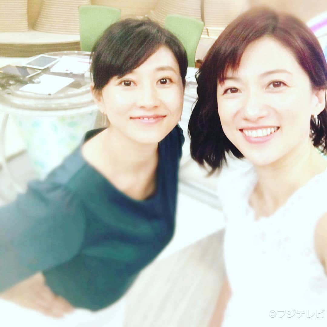 フジテレビ「とくダネ！」のインスタグラム：「菊川さんと梅津さんの2ショットをGET♪ また明日も、#朝8時からテレビの前でお会いしましょう！ さて、#どんなセリフが合うでしょう？ #菊川怜 #梅津弥英子 #自撮り #自撮り女子 #とくダネ大喜利 #大喜利 #とくダネコーデ #ファッション #コーディネート #今日のコーデ #アナウンサー #リポーター #2017 #7月20日 #木曜日 #とくダネ #tokudane #フジテレビ #fujitv 170720」
