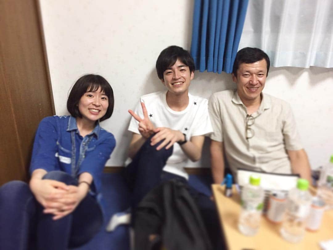 狩野健斗のインスタグラム：「📸 . 自分が演じる敬太の父・順二を演じる矢田政伸さん。 そして姉・千鶴を演じた田村真依奈さん。 .  スバルTVCM "Your story with" シリーズ 新作TVCM〜灯台編〜を原作に放送されるスペシャルドラマ 『Lighthouse』 .  7月23日 23時〜 BS日テレにて。 .  #subaru #subaruxv  #movie #offshot  #Lighthouse」