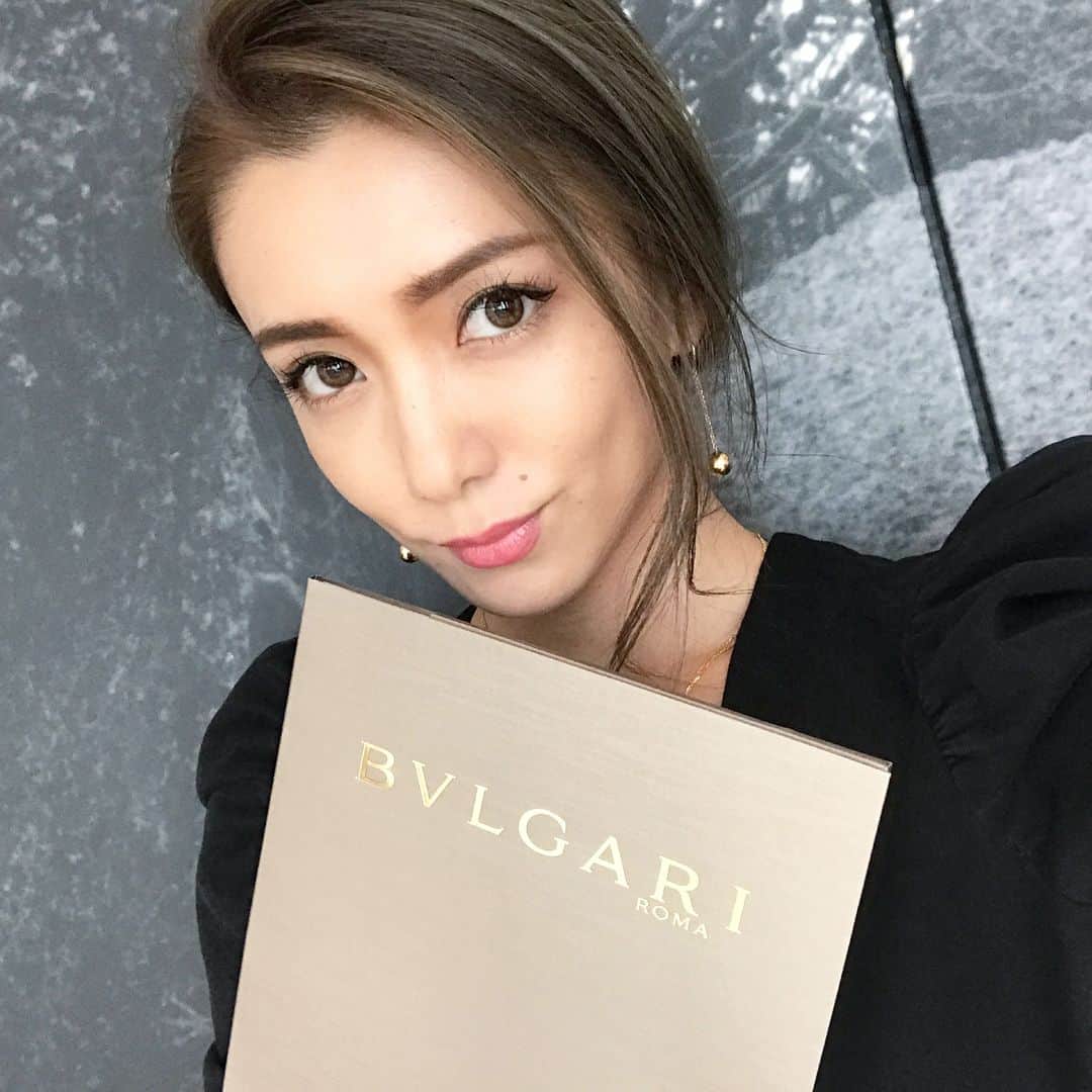 谷口紗耶香さんのインスタグラム写真 - (谷口紗耶香Instagram)「BVLGARI bridal collection💍#bvlgaribridal * receptionでした💎 総額2億のjewelryが素敵すぎて…✨ とってもラグジュアリーで洗練されたひと時でした。 * @cocoannne 中村アンさんの登壇で会場も盛り上がってました♡ * #sayakataniguchi#instagood#instaparty#instareception#instabeauty#instafashion#instainstadaily#party#reception#collection#jewelry#highclass#luxury#thx」7月21日 0時13分 - saayaamam