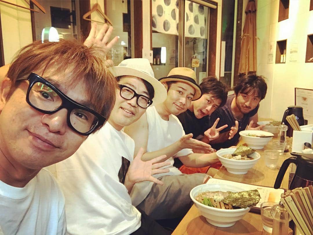 濱口優さんのインスタグラム写真 - (濱口優Instagram)「#濱口女子大学 #ロケ #終わり #ラーメン」7月21日 1時02分 - hamaguchi_masaru
