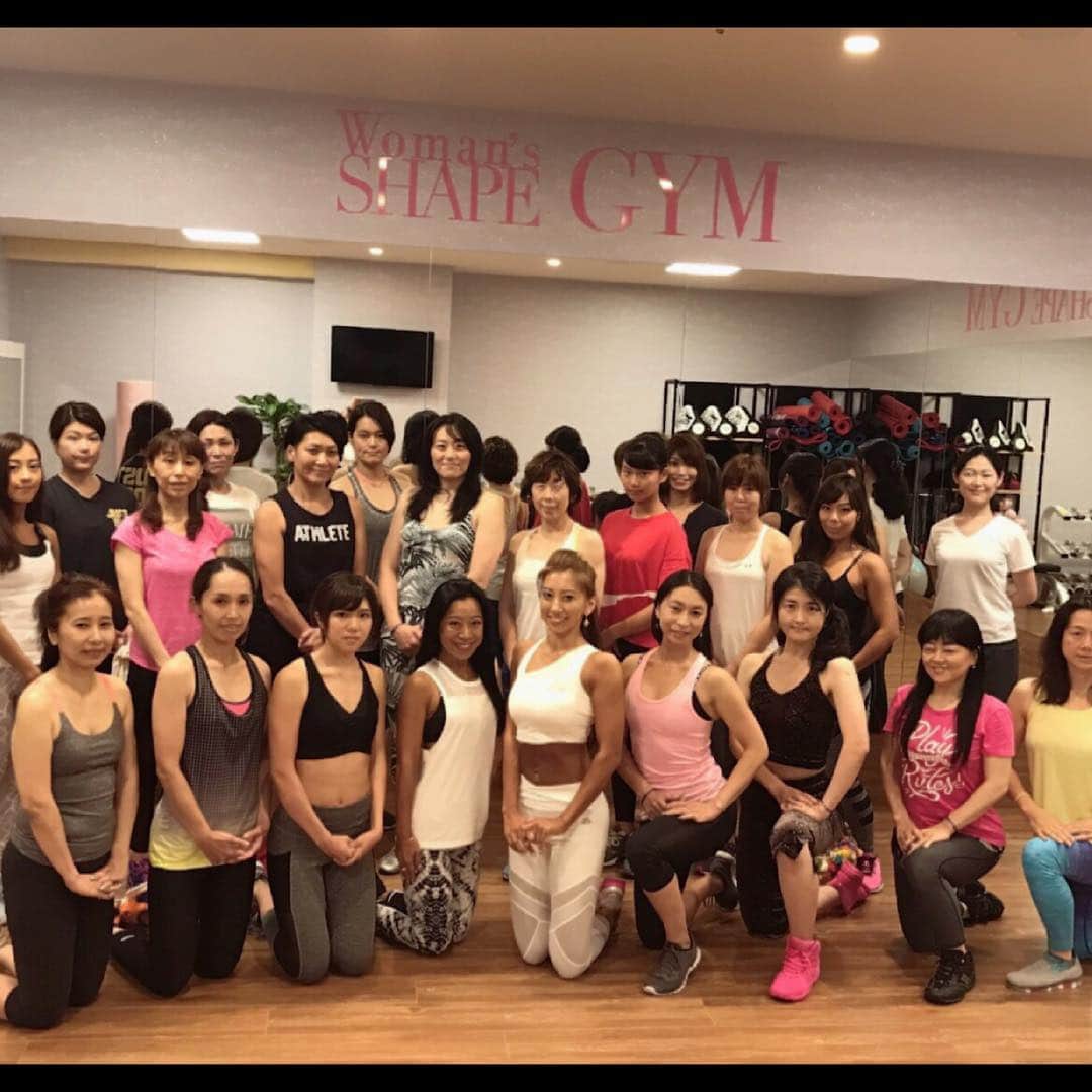 安井友梨のグルメインスタ